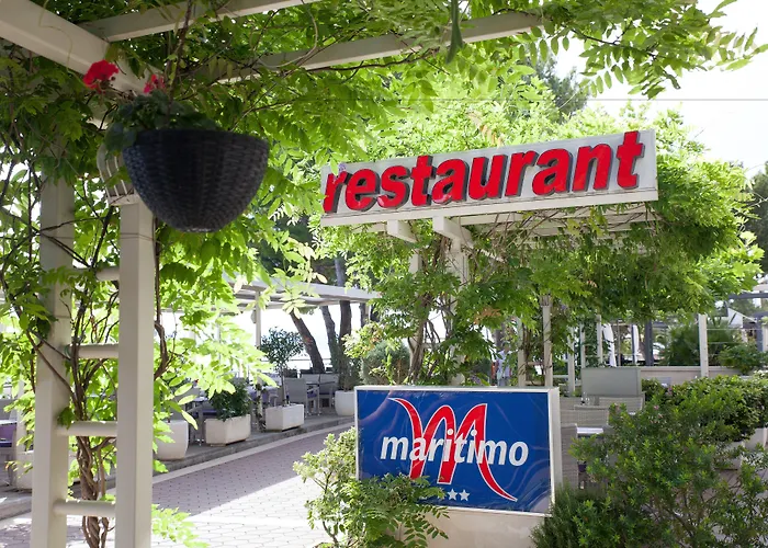 Отель Maritimo