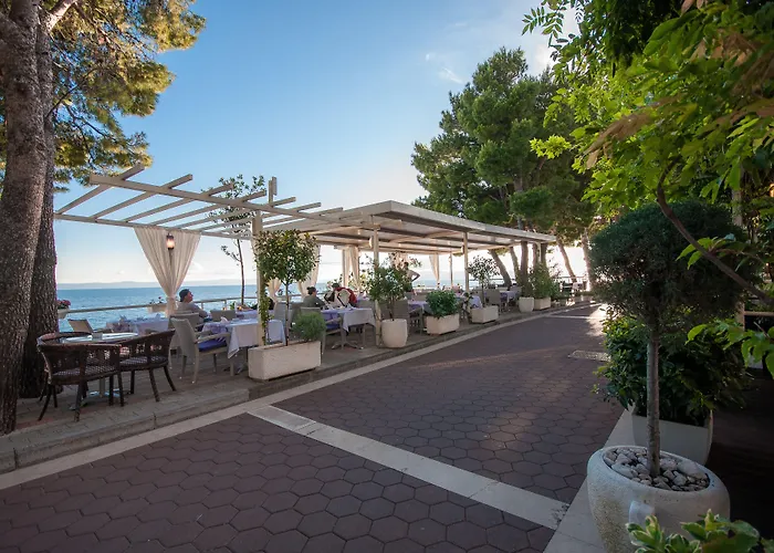 Maritimo 3* Макарска