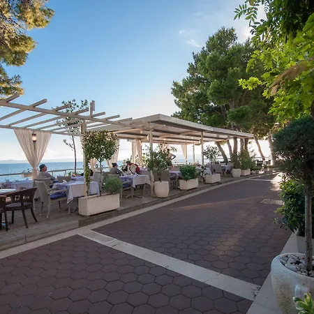 Maritimo 3* Makarska